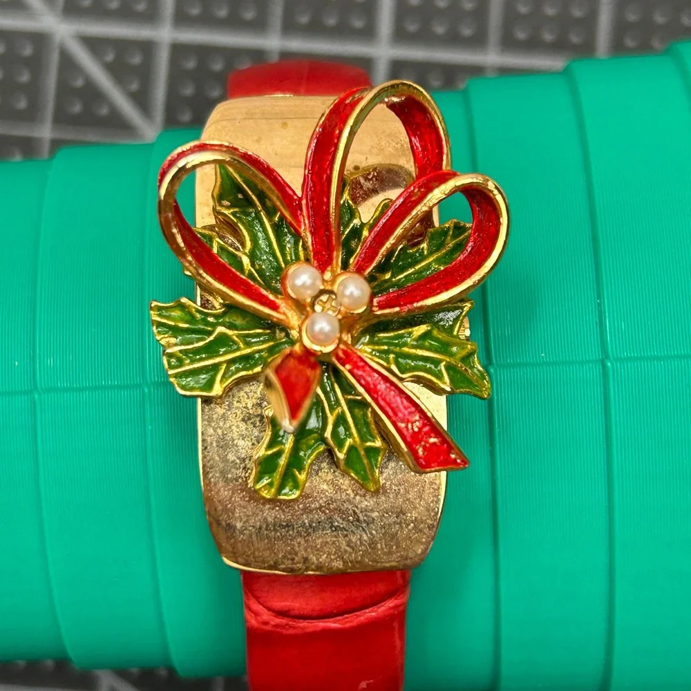 KESSARIS Gold Tone Christmas Holly Bow Quartz Watch Red Cuff‎ Band